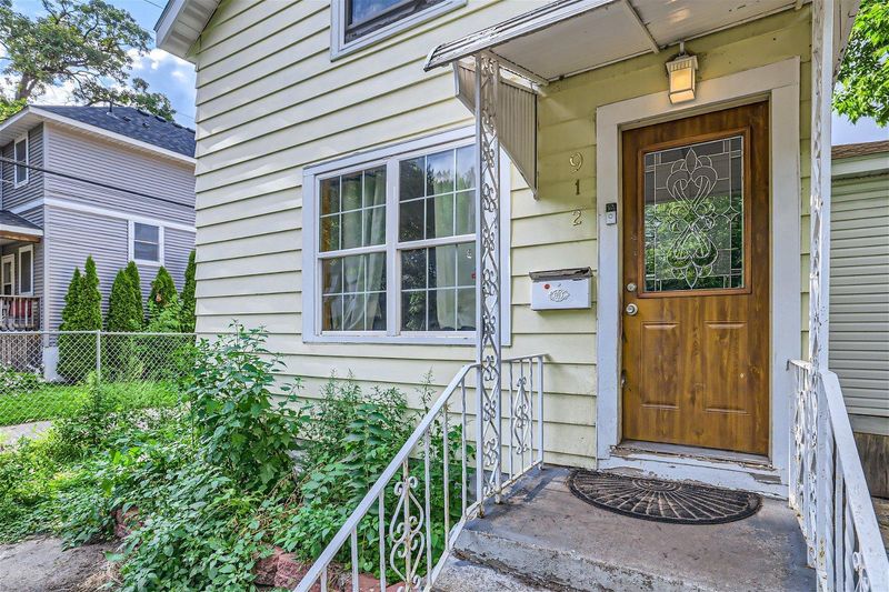 912 23rd Ave N, Minneapolis, MN 55411