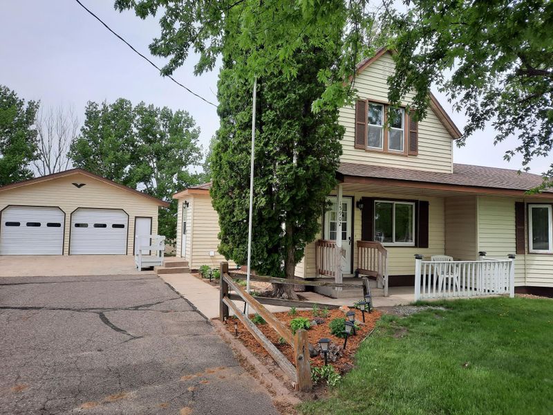 15902 County Road 21, Watkins, MN 55389