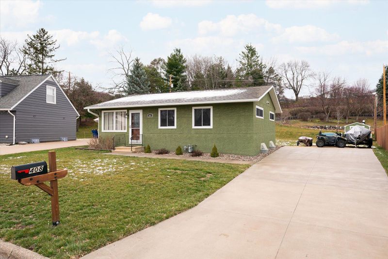 408 N 4th St, La Crescent, MN 55947