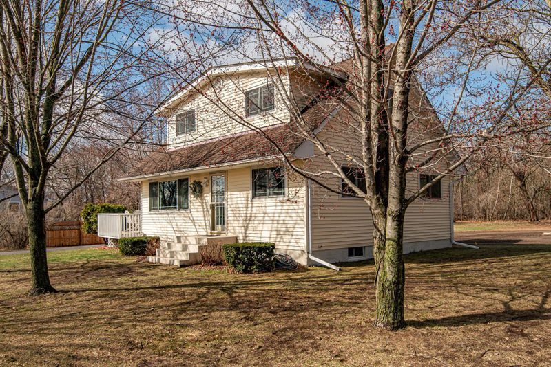 39100 Harder Pw, North Branch, MN 55056