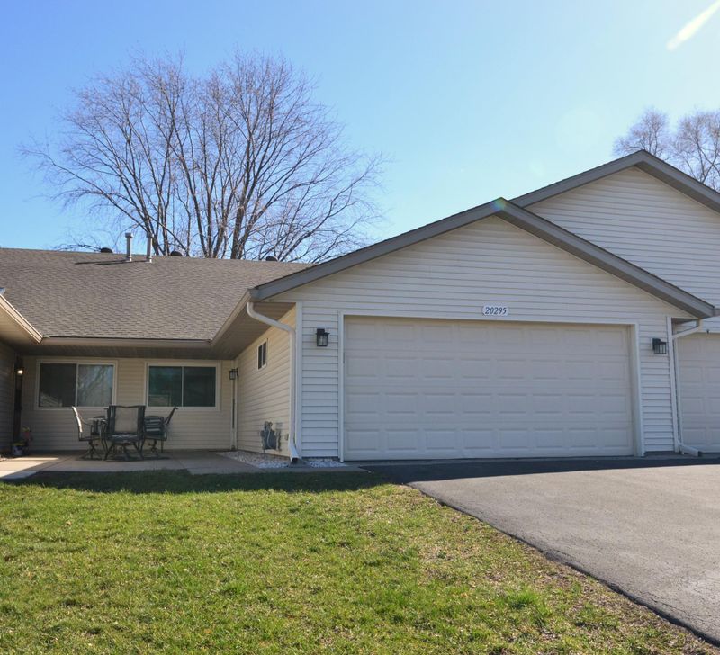 20295 Hunter Ct, Lakeville, MN 55044