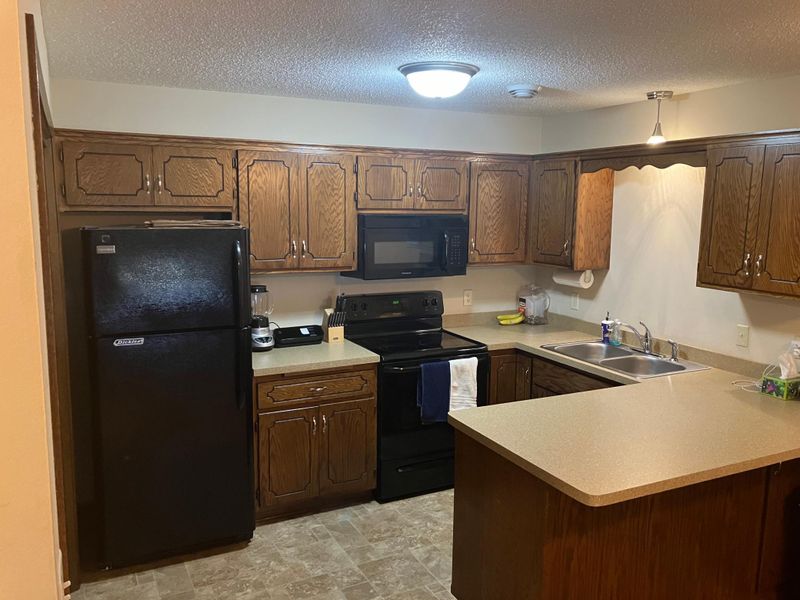 716 Ridge Dr SE, Saint Michael, MN 55376
