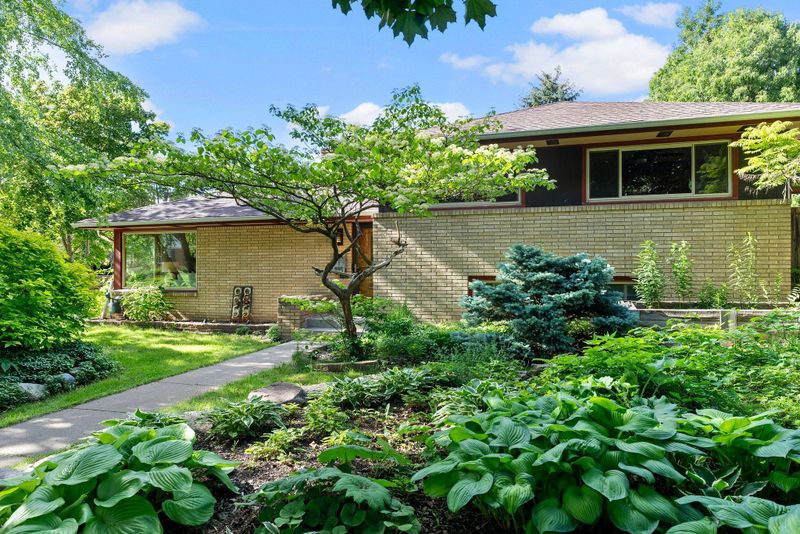 785 Hoyt Ave E, Saint Paul, MN 55106