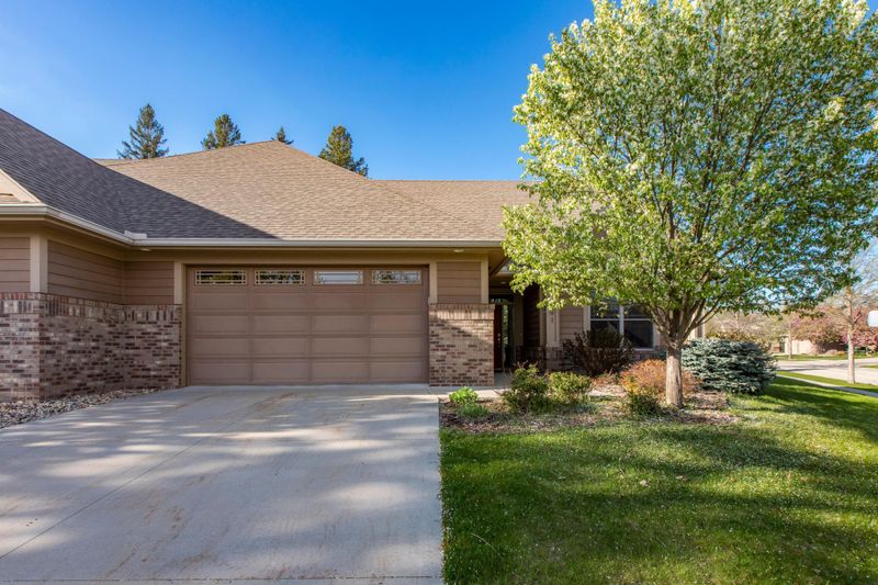 691 Fox Chase Rd SW, Rochester, MN 55902