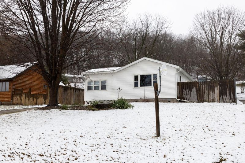 41907 Spillway Dr, Winona, MN 55987