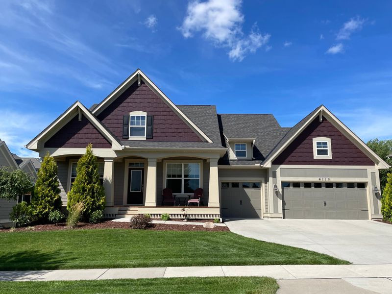 4116 Vista View Dr, Chaska, MN 55318