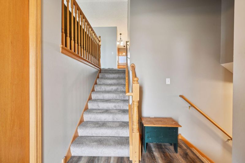 286 Waverland Ct, Waverly, MN 55390