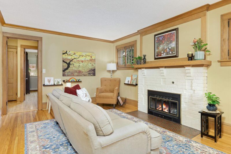 1665 Juliet Ave, Saint Paul, MN 55105