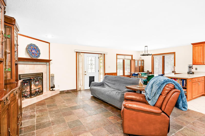 780 Cemetery Rd, Wrenshall, MN 55797