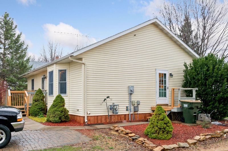 216 S 7th St, Saint Peter, MN 56082