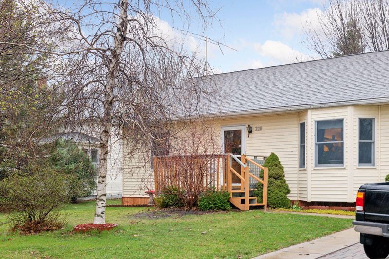 216 S 7th St, Saint Peter, MN 56082