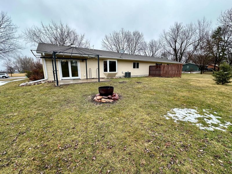 602 7th Ave, Mountain Lake, MN 56159