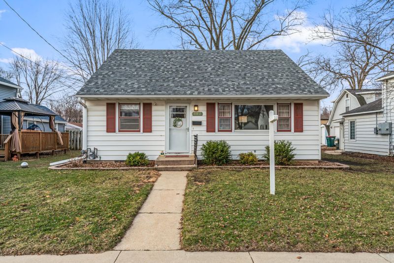 112 12th St NW, Rochester, MN 55901