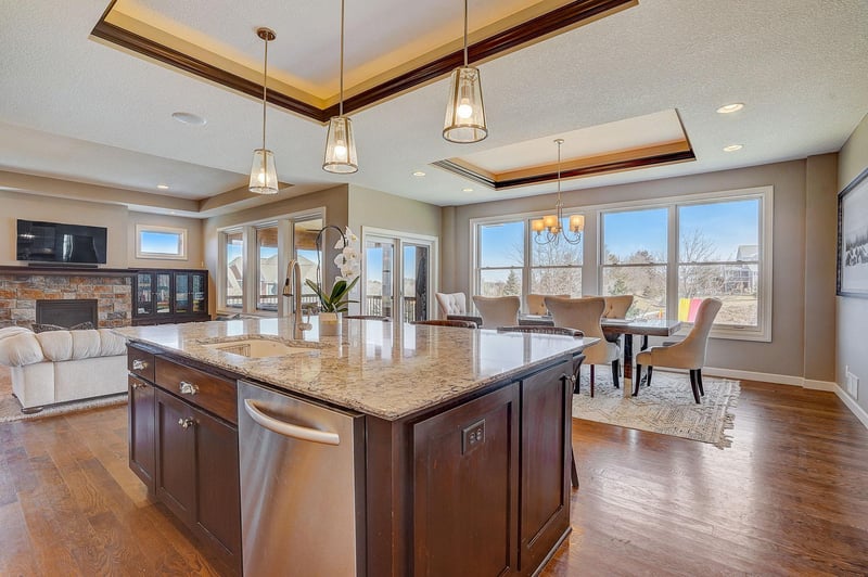 9803 Rainier Ct, Eden Prairie, MN 55346