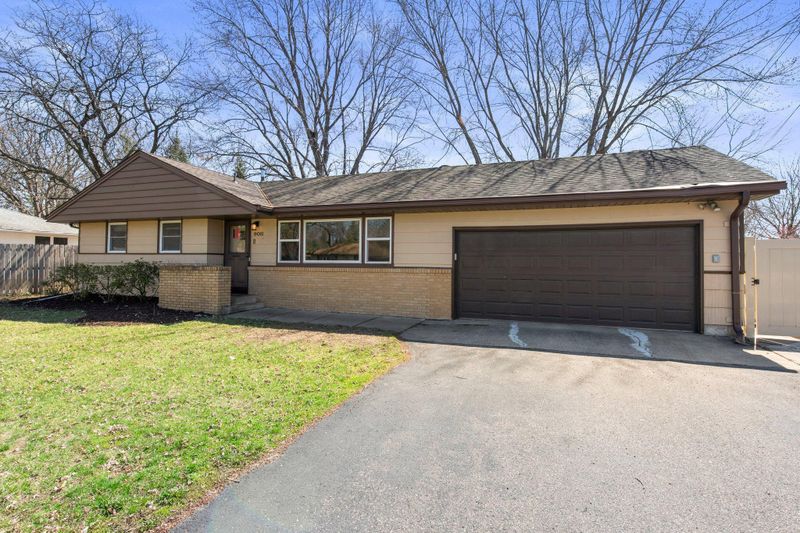 9011 61st Ave N, New Hope, MN 55428