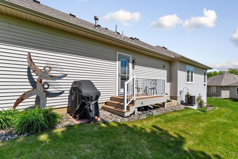 1736 Quie Ln, Northfield, MN 55057