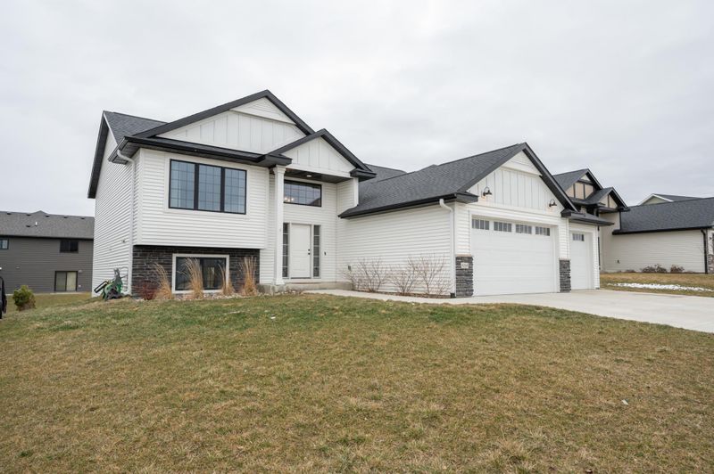 4264 Silver Ridge Pl NW, Rochester, MN 55901