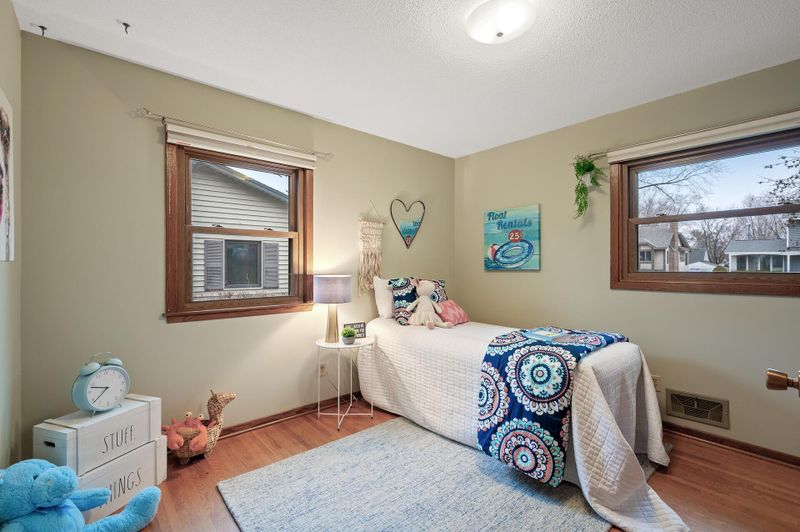 2406 Burke Ave E, North Saint Paul, MN 55109