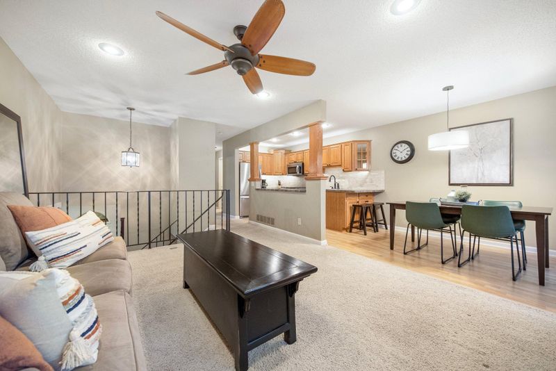 801 E 145th St, Burnsville, MN 55337