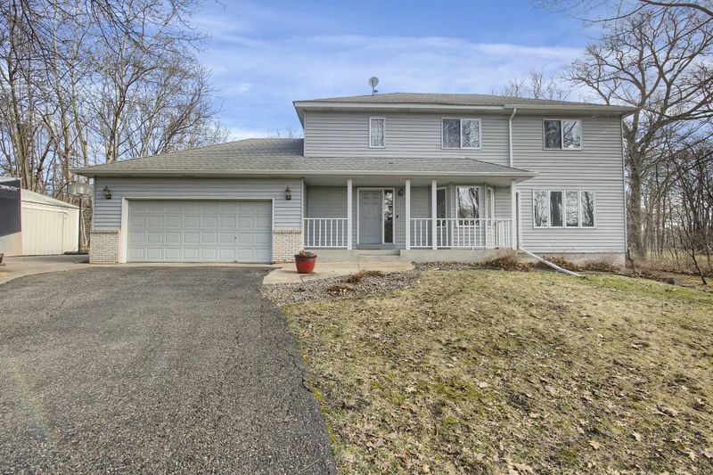 12402 288th St, Lindstrom, MN 55045