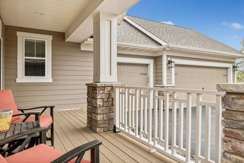15658 Eddington Way, Apple Valley, MN 55124