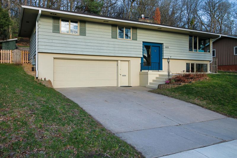 1610 11th Ave NE, Rochester, MN 55906