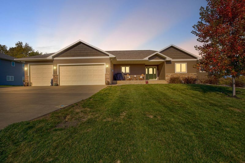 153 Shoreview Dr, Elysian, MN 56028