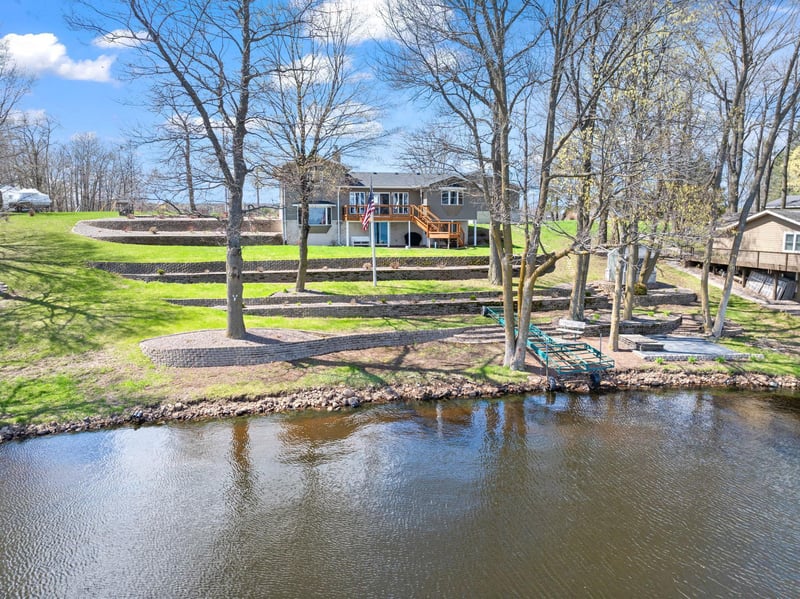 28014 N Lake Dr, Mora, MN 55051