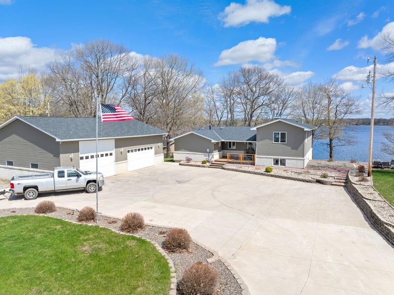 28014 N Lake Dr, Mora, MN 55051