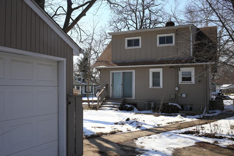552 Gotzian St, Saint Paul, MN 55106