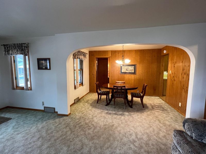 916 James St, Eau Claire, WI 54703