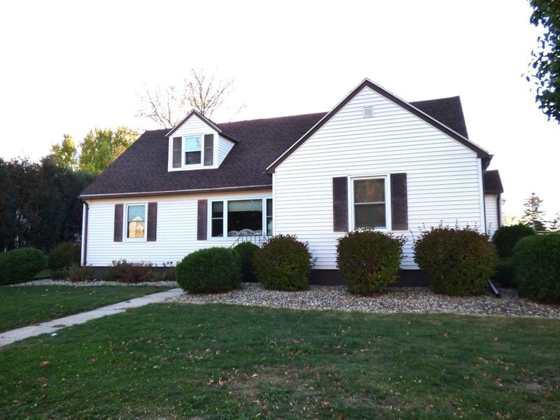 116 2nd Ave SW, Blooming Prairie, MN 55917