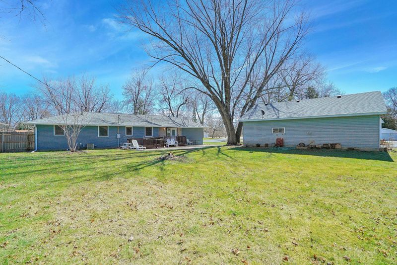 2020 Maple St, Hastings, MN 55033