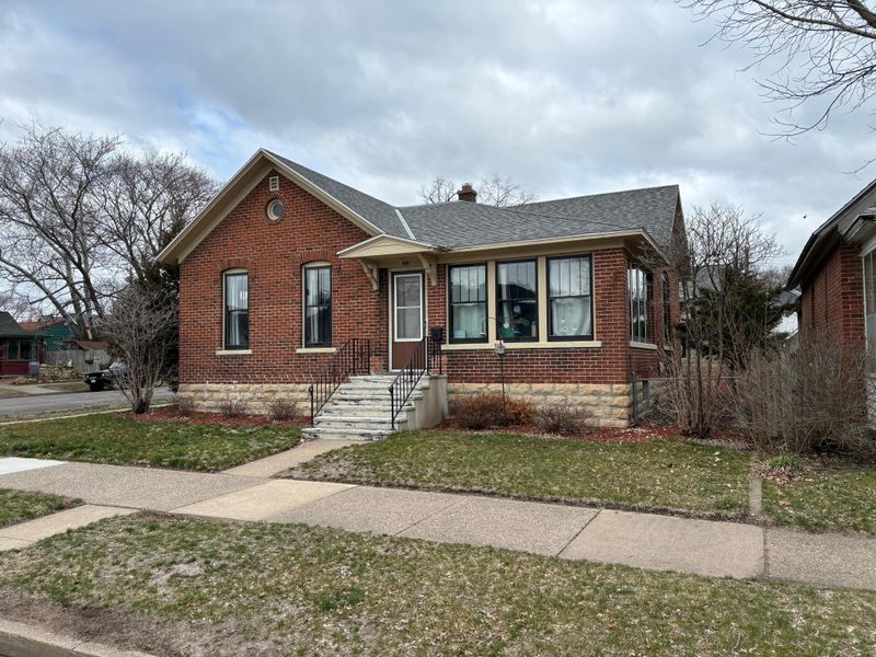 502 E Howard St, Winona, MN 55987