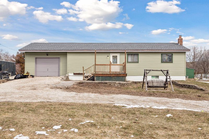 539 305th Ave NW, Cambridge, MN 55008