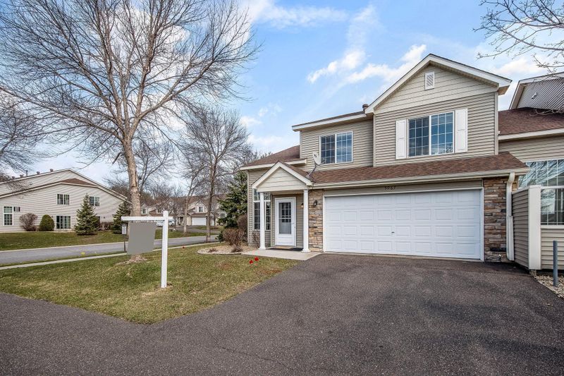 5067 207th St N, Forest Lake, MN 55025