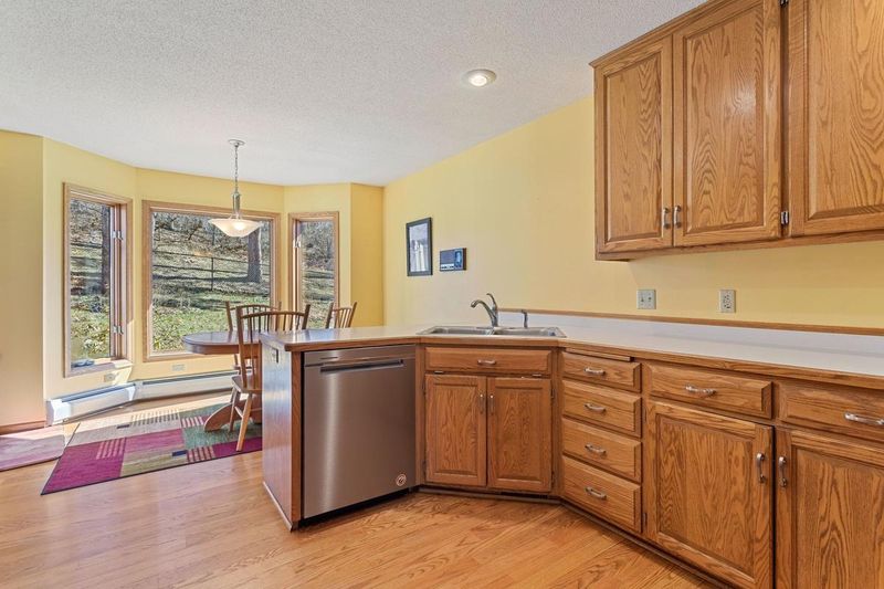 4753 Hamilton Rd, Minnetonka, MN 55345