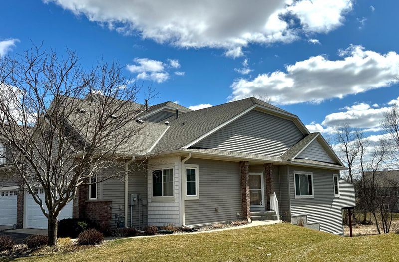 1315 Thye Pw, Northfield, MN 55057