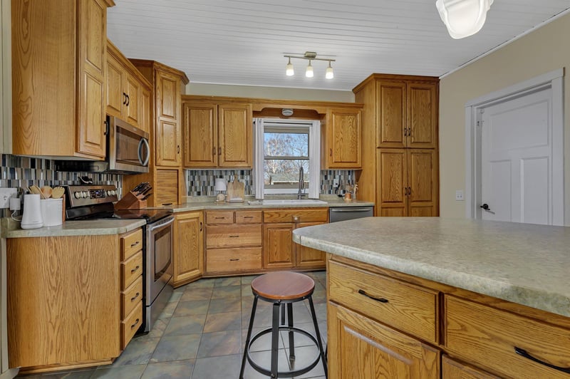 27970 County Road 28, Lowry, MN 56349