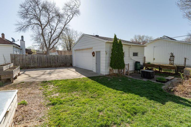 206 10th St SE, Rochester, MN 55904