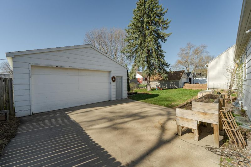 206 10th St SE, Rochester, MN 55904