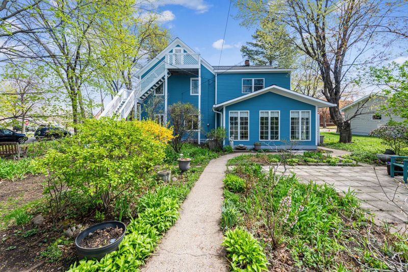 398 4th St N, Bayport, MN 55003