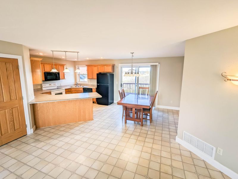 2305 24th St SW, Willmar, MN 56201