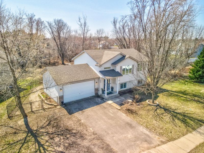 623 Horseshoe Ln, Braham, MN 55006