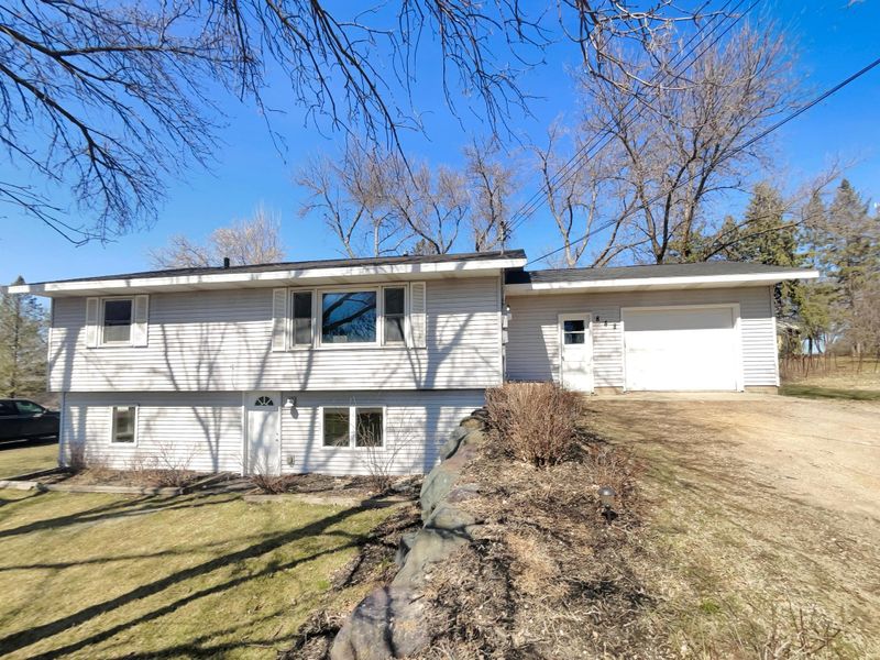 842 Hamel Rd, Medina, MN 55340