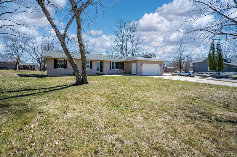 2211 Albion Ave, Fairmont, MN 56031