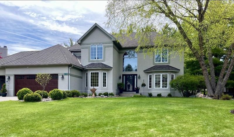 11142 Holland Cir, Eden Prairie, MN 55347