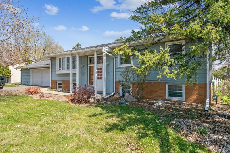 3912 White Bear Ave N, White Bear Lake, MN 55110