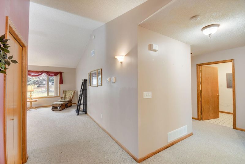 201 Brookview Ct NW, Isanti, MN 55040