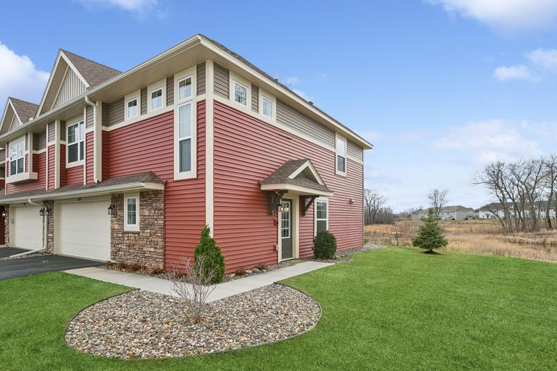 5824 Moonlight Way NE, Prior Lake, MN 55372